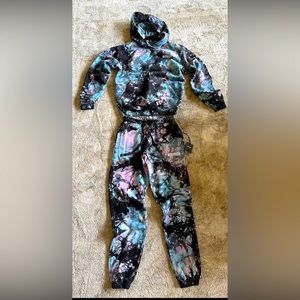 Talentless xs tie dye hoodie sweatshirt and sweat pants. New with tags.